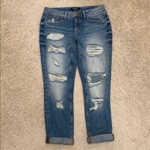 Charlotte Russe refuge destroyed denim size 6